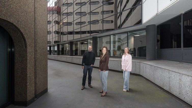 Jasper, Fleur en Violette van Zandwijk: ‘Door onze verschillen zitten we elkaar niet in weg’